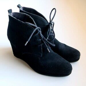 Dolce Vita Black Suede Leather Wedge Heel Lace Up Ankle Boots / Booties Size 9.5